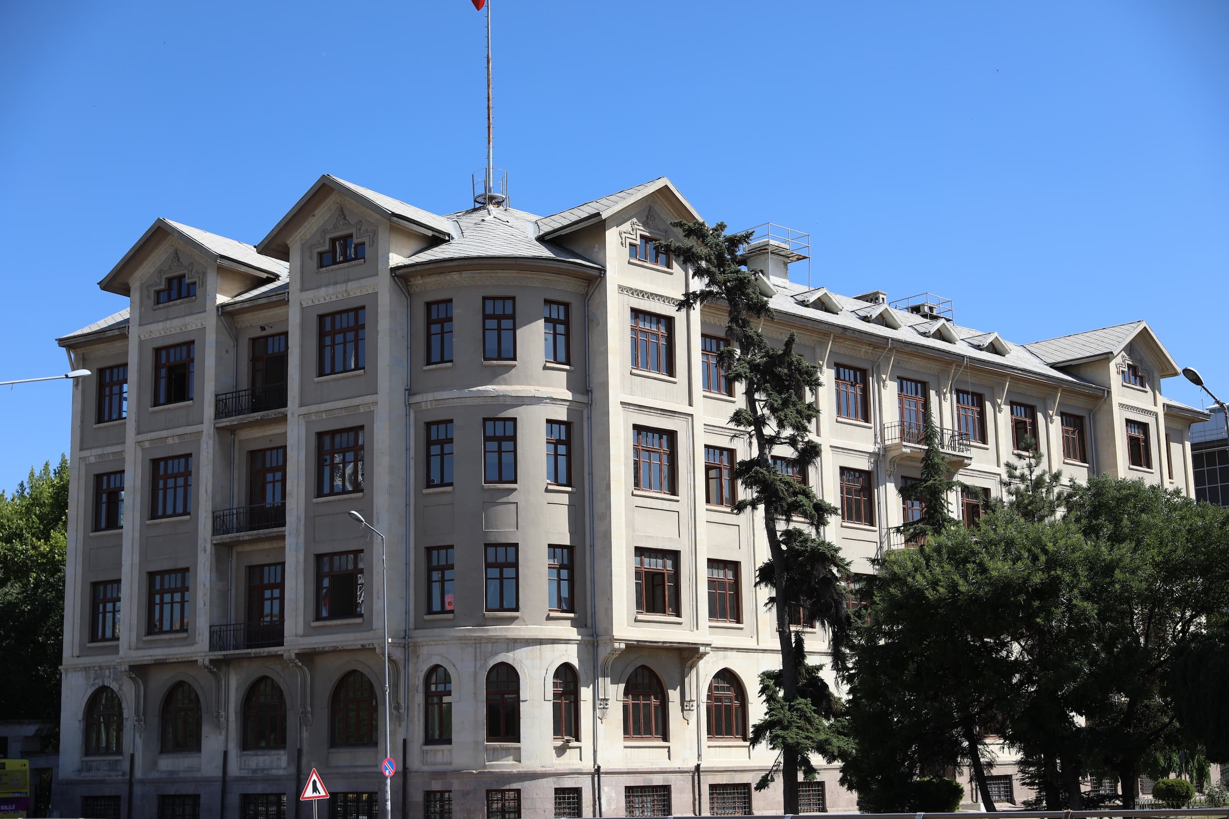 Main photo